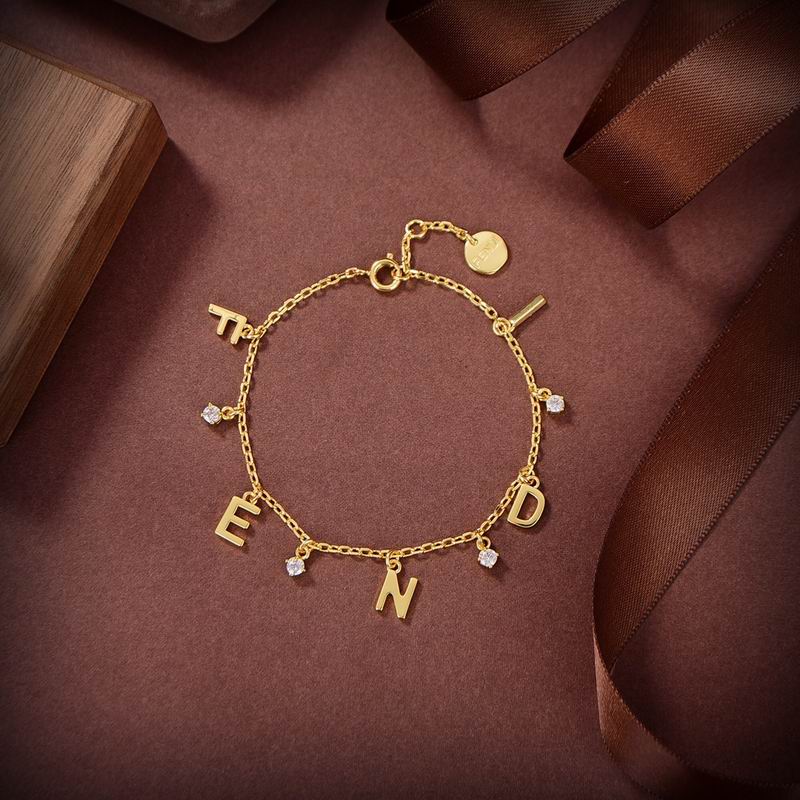 Fendi bracelet 03lyr33